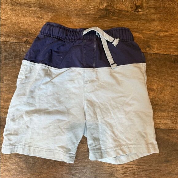 Tommy Bahama Blue and Gray Casual Shorts - Picture 2 of 7